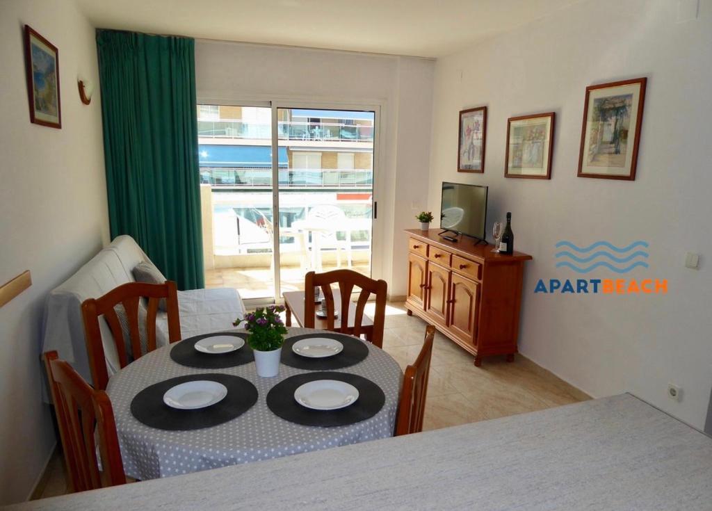 ApartBeach VANCOUVER Climatizado Piscina y Parquing Salou Exterior foto