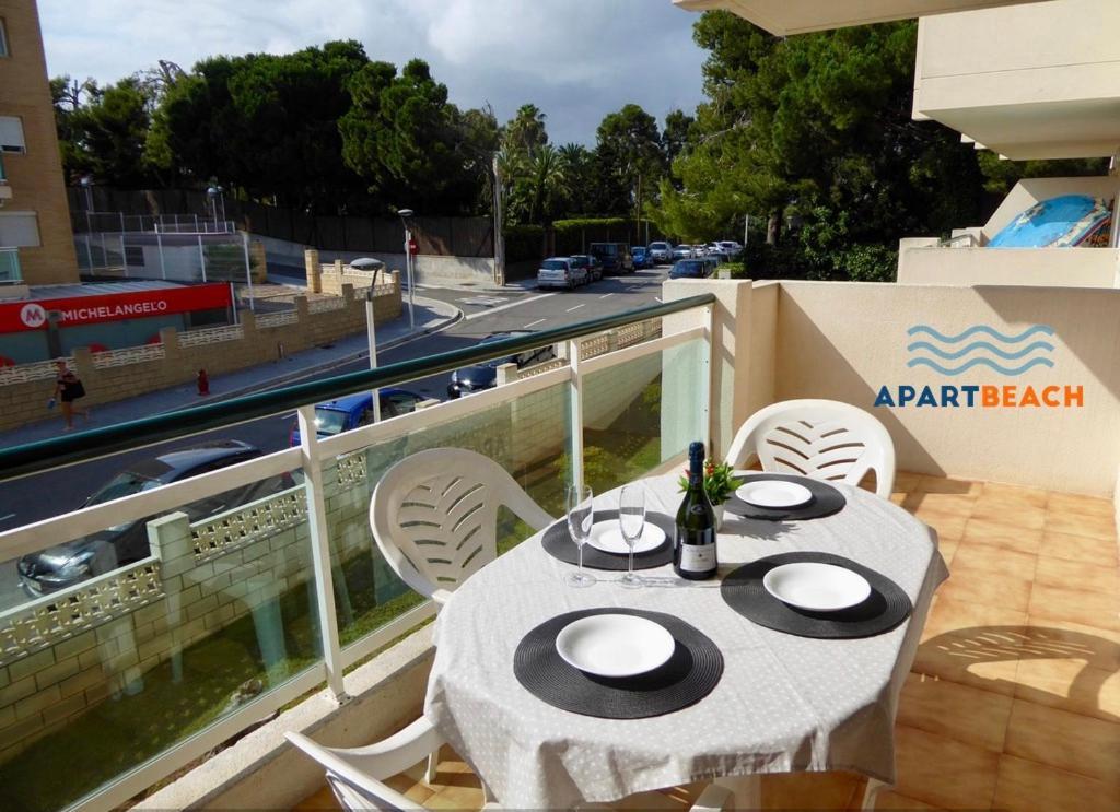 ApartBeach VANCOUVER Climatizado Piscina y Parquing Salou Exterior foto