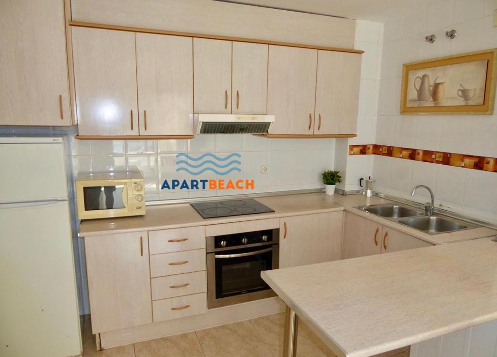 ApartBeach VANCOUVER Climatizado Piscina y Parquing Salou Exterior foto